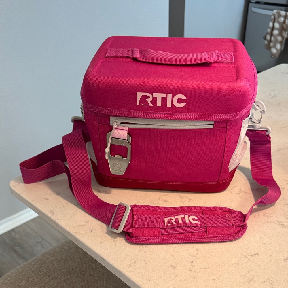 RTIC Pink Food Storage Container